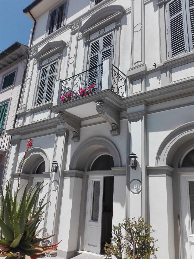 Casavacanza Villa D Funny Виареджо Екстериор снимка