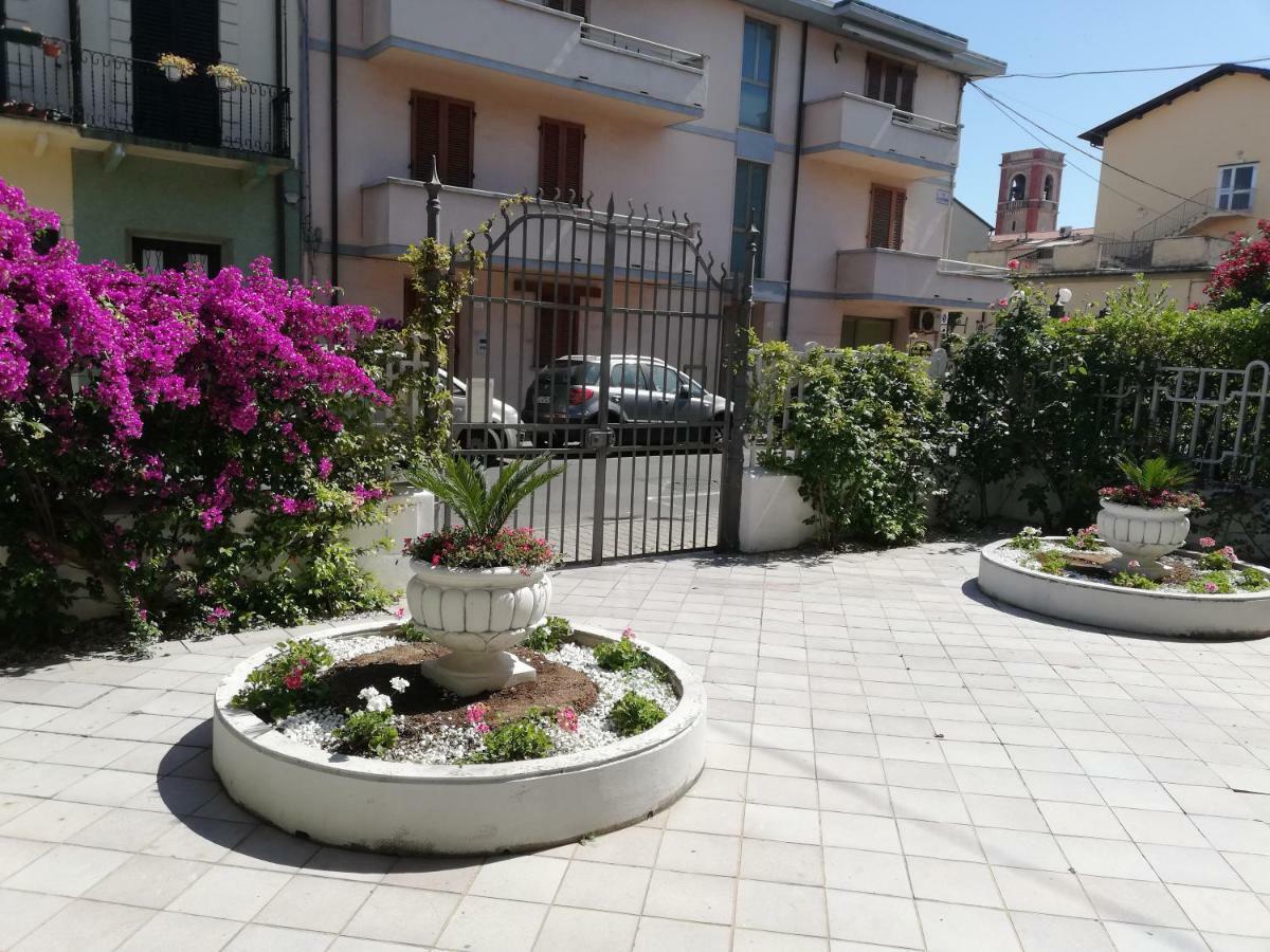 Casavacanza Villa D Funny Виареджо Екстериор снимка