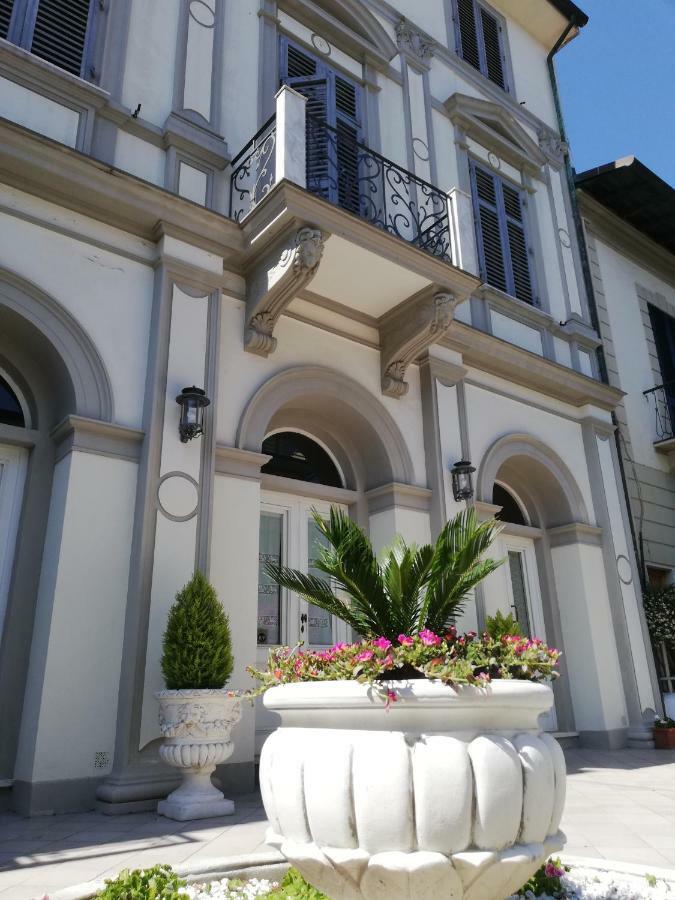 Casavacanza Villa D Funny Виареджо Екстериор снимка